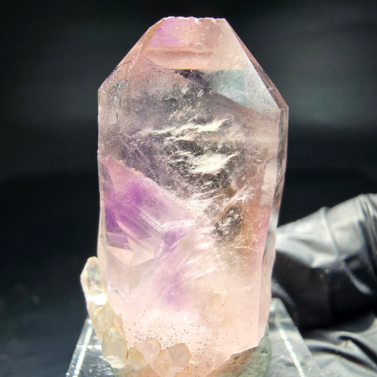 Sceptre d'améthyste fantôme clair, pointe Goboboseb namibie, Collection 37x22x15mm