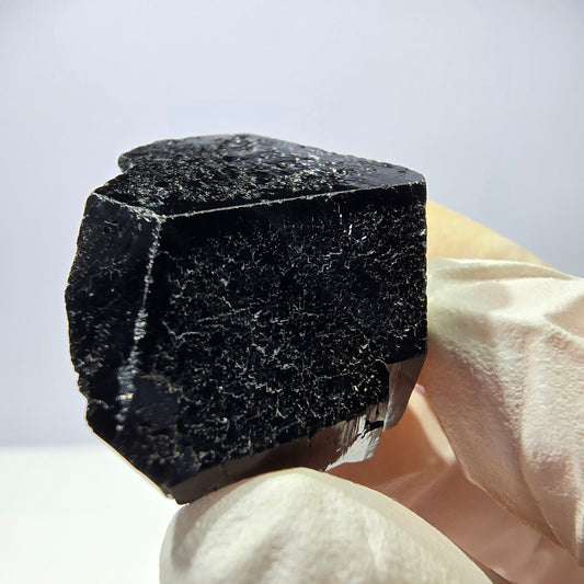 Cristal de tourmaline Schorl étoilée rare, Erongo noir, Namibie, 29 x 27 x 17 mm 