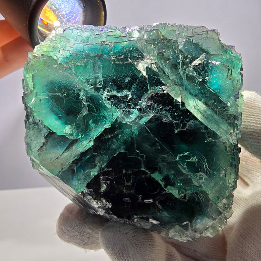 Grand cube de fluorite fantôme étagé, vert-brun, Okorusu, Namibie, 83 x 70 x 45 mm 