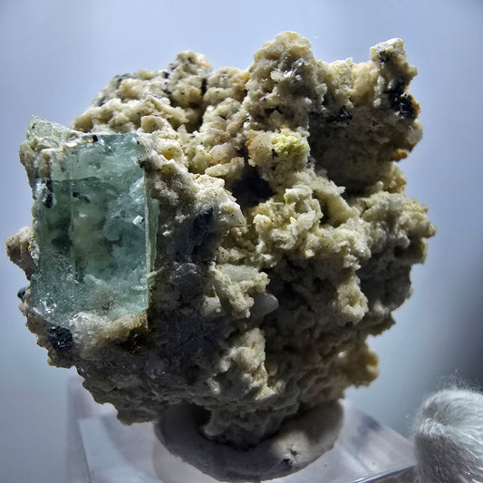 Seltene Aquamarin X mit Hyalit, Orthoklas Stufe Erongo, Namibia 39*38*28mm