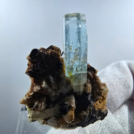 Aigue-marine Setlene, tourmaline Schorl sur matrice, spécimen d'Erongo, Namibie, 30 x 27 x 21 mm 