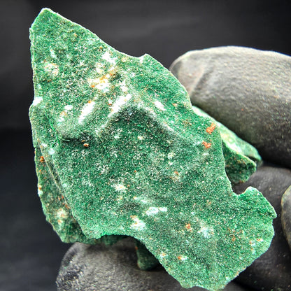Spécimen rare de malachite, vert Kaokoveld, collection minérale 35*26*19mm namibie