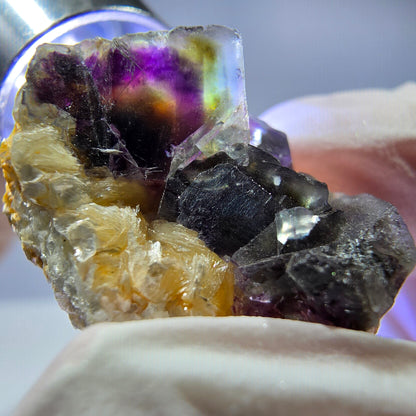 Cubes de fluorite fantôme colorés, spécimen de muscovite, Erongo, Namibie, 24 x 18 x 16 mm 