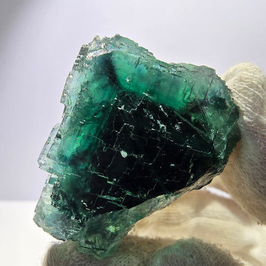 Rare spécimen de cube de fluorite fantôme, parqueté vert Okorusu, Namibie, 37 x 35 x 32 mm 