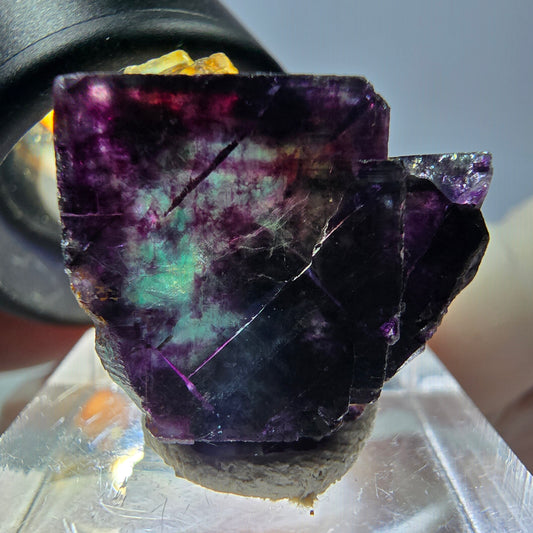 Spécimen de cube de fluorite fantôme, parqueté vert violet Okorusu, Namibie 22*20*17 mm 