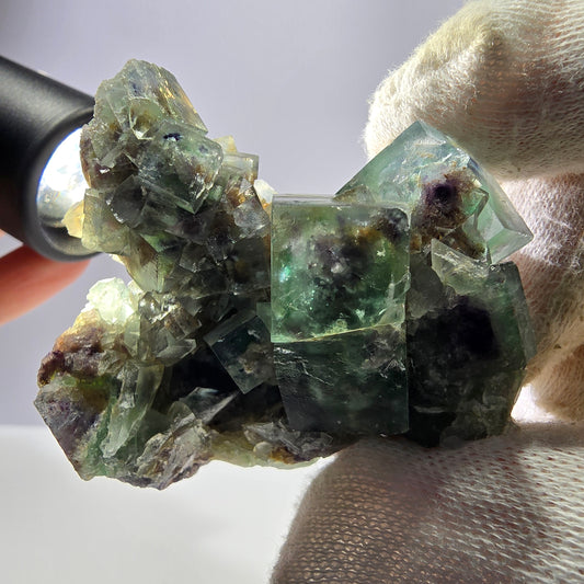 Rare spécimen de cube de fluorite fantôme, vert violet Okorusu Namibie 62*48*32mm 