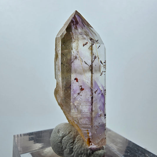 Améthyste fantôme Enhydro, mine d'hématite Streep, Goboboseb, Namibie, 32 x 11 x 11 mm 