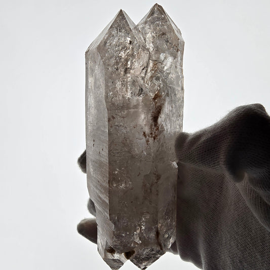 Sceptre DT Enhydro Skeleton Smoky Quartz, 2 gobos de poche Bubble Valentine. Namibie 132 x 48 x 39 mm 