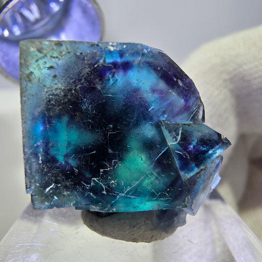 Spécimen de cube de fluorite fantôme, zonal – Nouvelle découverte ! Okorusu, Namibie, 23 x 20 x 13 mm 