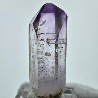 Cristal d'améthyste fantôme transparent Goboboseb, Namibie 41*15*11mm Collection 