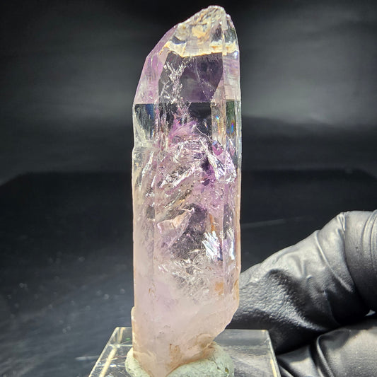 Sceptre d'améthyste fantôme clair, pointe Goboboseb namibie, Collection 50x16x13mm