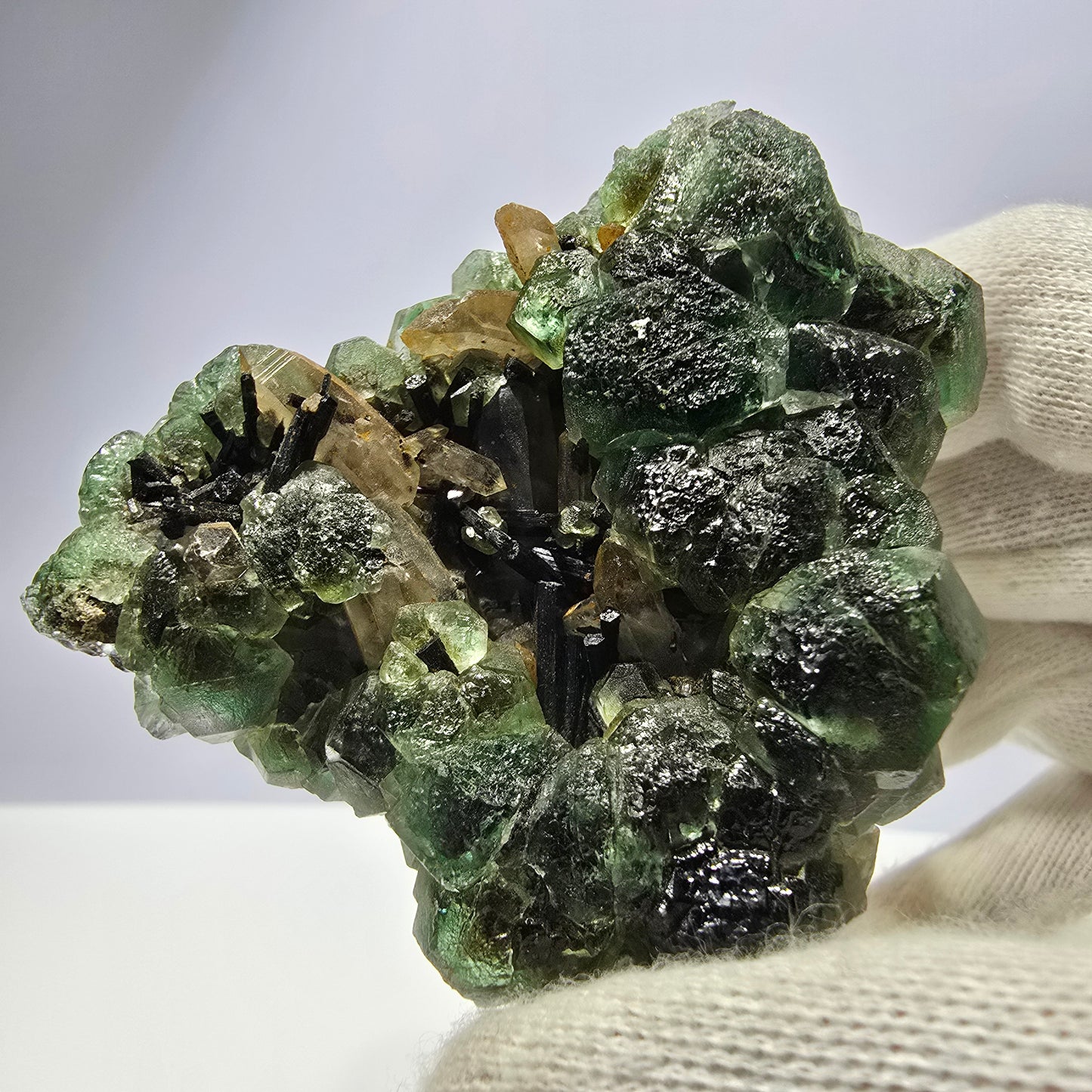 Fluorite fantôme Schörl Tourmaline Hyalite Quartz fumé Erongo Namibie 77*60*57mm 