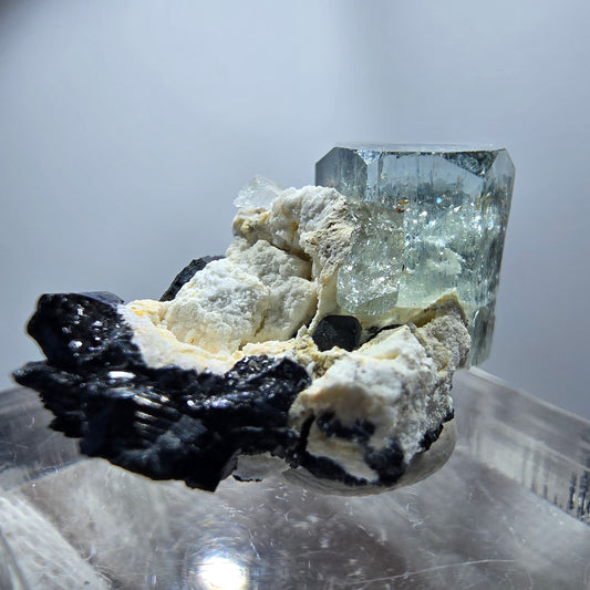 Seltener Aquamarin X mit Orthoklas, Schörl Turmalin Erongo, Namibia 26*14*14mm