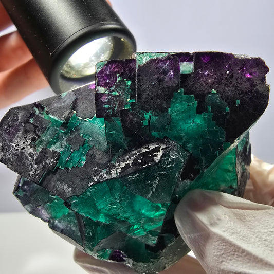 Spécimen de cube de fluorite fantôme vert violet zonal 11:11 Angel Pocket, Namibie 69*53*40mm 