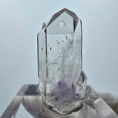Améthyste fantôme avec hématite, mine Streep, Goboboseb, Namibie, 30 x 15 x 10 mm 