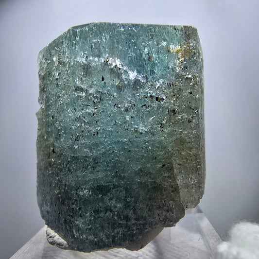 Seltener Aquamarin X mit Hyalit Einschlüssen Erongo, Namibia 30*29*24mm