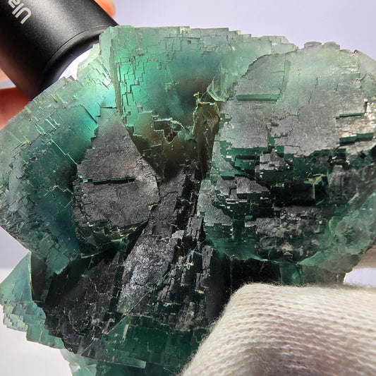 Grand cube de fluorite fantôme vert étagé Okorusu Namibie 100 x 68 x 42 mm 
