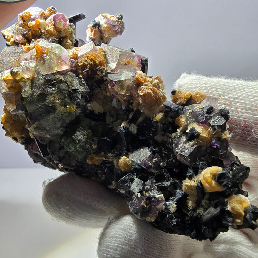 Spécimen de fluorite fantôme colorée, tourmaline scholle, muscovite, Erongo, Namibie, 91 x 57 x 38 mm 