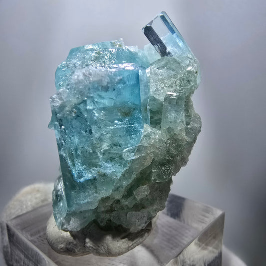 Seltene Aquamarin XX Stufe blau Erongo, Namibia 41*36*25mm