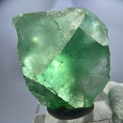 Cube de fluorite fantôme rare (UV), vert Okorusu, Namibie 34 x 29 x 30 mm 