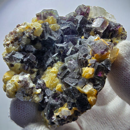 Cubes de fluorite fantôme colorés, spécimen de muscovite, Erongo, Namibie, 71 x 56 x 35 mm 