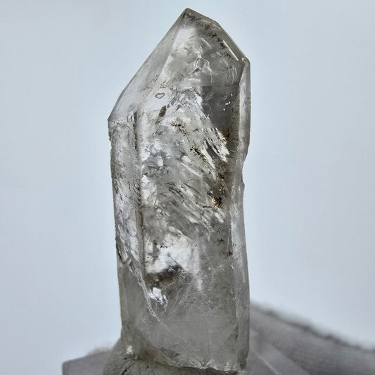 Enhydro Phantom Smoky Quartz Sceptre Tip 2x Bubble Goboboseb, Namibie 44*14*12mm 