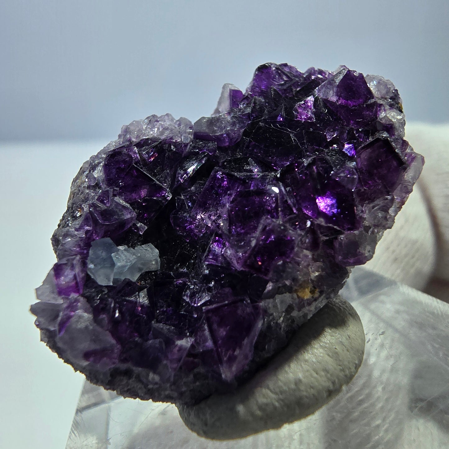 Rare spécimen de cube de fluorite fantôme, violet Okorusu, Namibie 31 x 18 x 10 mm 