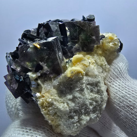 Bunte Phantom Fluorit Würfel Schörl Turmalin Muskovit Erongo, Namibia 52*50*35mm