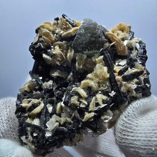 Phantom Fluorit hexagonale Würfel Schörl Turmalin Muskovit Erongo, Namibia 60*44*38mm