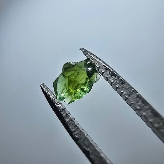 Cristal de tourmaline verdélite rare, vert Minas Gerais, Brésil #7981