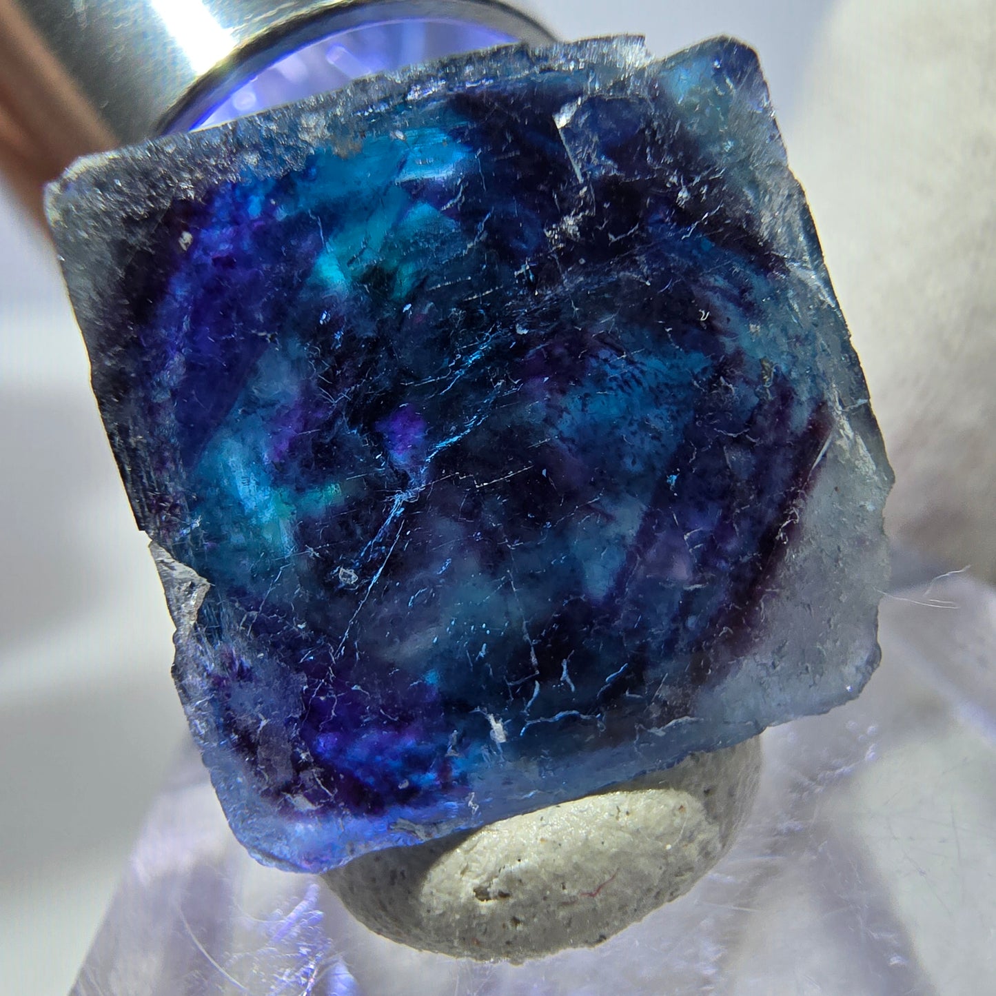Spécimen de cube de fluorite fantôme, zonal – Nouvelle découverte ! Okorusu, Namibie, 21 x 21 x 14 mm 