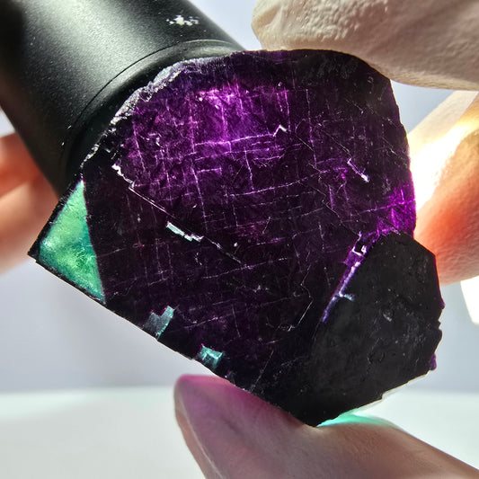 Spécimen de cube de fluorite fantôme vert violet zonal 11:11 Angel Pocket, Namibie 44*42*26mm 