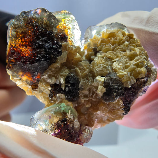Cube de fluorite fantôme, spécimen de muscovite, Erongo, Namibie, 33 x 35 x 23 mm 