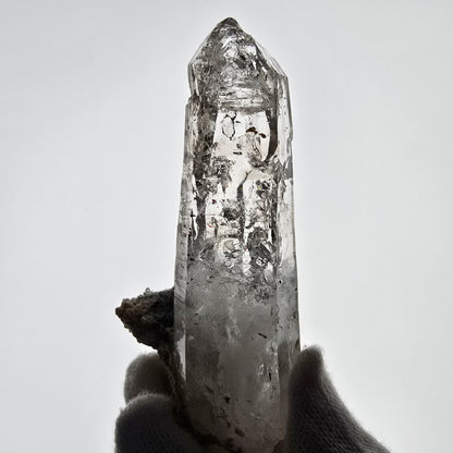 Quartz fumé Harlequin DT, calcite UV sur matrice, spécimen Valentine Pocket, Namibie, 96 x 46 x 53 mm 