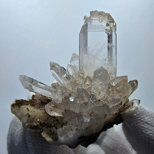 Pointes de quartz fumé clair sur échantillon de matrice Valentine Pocket Goboboseb Namibie 53*44*39mm 