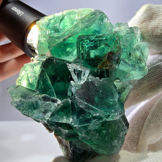 Grand cube de fluorite fantôme vert étagé Okorusu Namibie 80 x 65 x 35 mm 