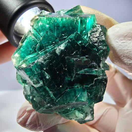 Spécimen de cube de fluorite fantôme, parqueté vert violet Okorusu, Namibie 47*36*24 mm 