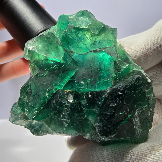 Rare spécimen de cube de fluorite fantôme, parqueté vert Okorusu, Namibie, 79 x 72 x 36 mm 