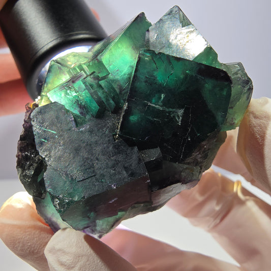 Spécimen de cube de fluorite fantôme, parqueté vert violet Okorusu, Namibie 54*40*27 mm 
