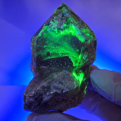 Opale hyalite rare, amas de quartz fumé, Erongo, Namibie, 67 x 50 x 30 mm 
