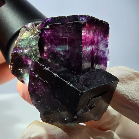 Spécimen de cube de fluorite fantôme, parqueté vert violet Okorusu, Namibie 40*35*29 mm 