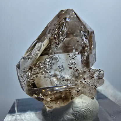 Spécimen de sceptre en quartz fumé fantôme transparent DT Goboboseb, Namibie 23 x 21 x 13 mm 