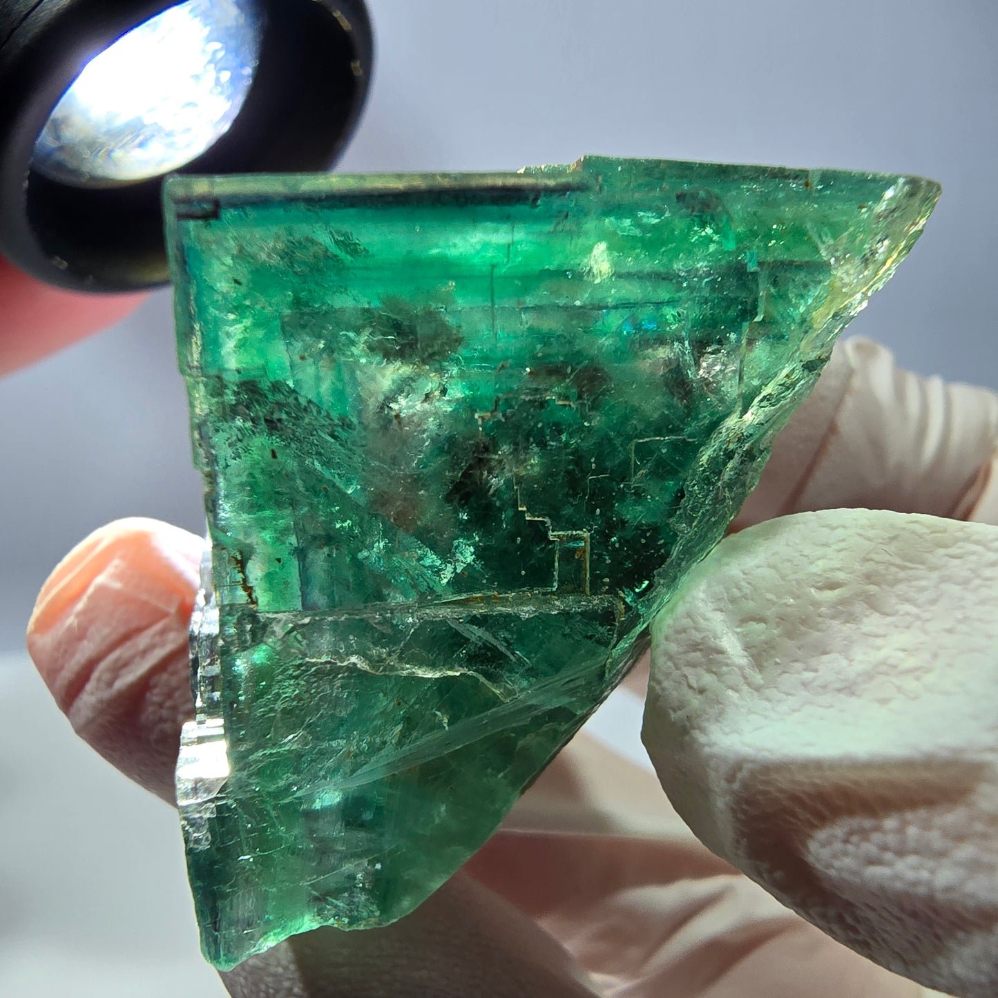 Spécimen de cube de fluorite fantôme, parqueté vert violet Okorusu, Namibie 43*42*32 mm 