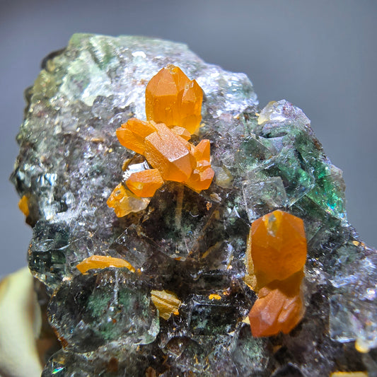 Cube de fluorite fantôme, spécimen de quartz ferreux rouge, Okorusu, Namibie, 58 x 38 x 19 mm