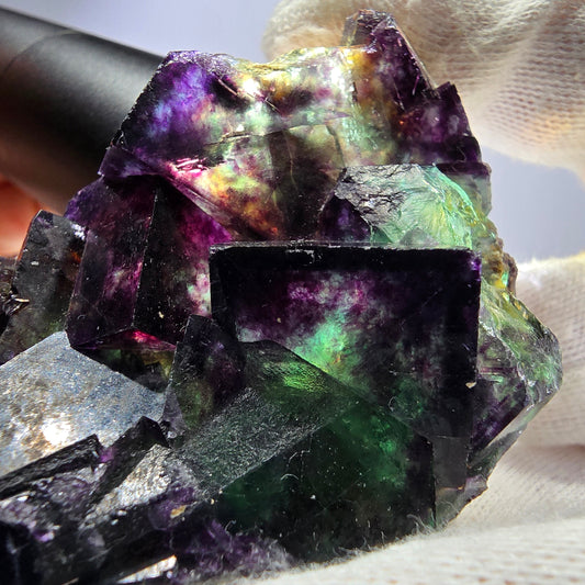 Spécimen de cube de fluorite fantôme transparent, parqueté, zonal, Okorusu, Namibie, 76 x 46 x 28 mm