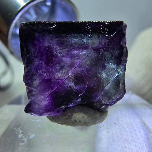 Rare cube de fluorite fantôme zonal, vert violet Okorusu, Namibie 18*17*12mm 