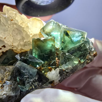 Rare cube de fluorite fantôme, spécimen de quartz vert Okorusu, Namibie, 52 x 37 x 35 mm 