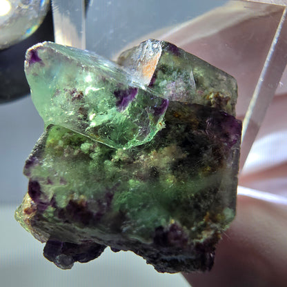 Spécimen de cube de fluorite fantôme, vert violet, Okorusu, Namibie, 24 x 20 x 20 mm 