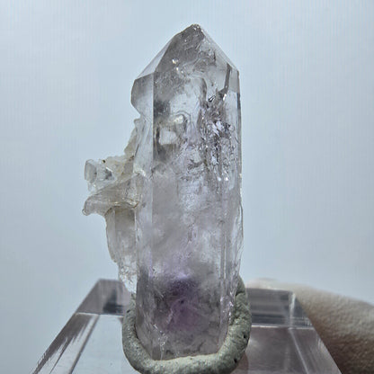 Pointe d'améthyste fantôme de Goboboseb, Namibie, 33 x 17 x 11 mm 
