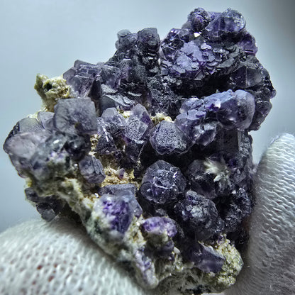 Phantom fluorite, hyalite, muscovite, orthoclase stage Erongo, Namibia 40*38*26mm 
